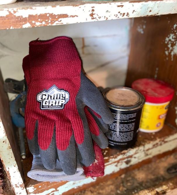 Load image into Gallery viewer, Red Steer Chilly Grip A311BG Women's Heavyweight Thermal-Lined Foam Latex Gloves, Maroon/Black
